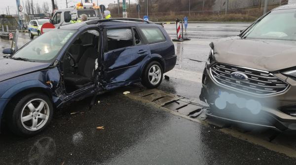 Accident cumplit la stația de taxare Fetești. Cinci români au fost răniți
