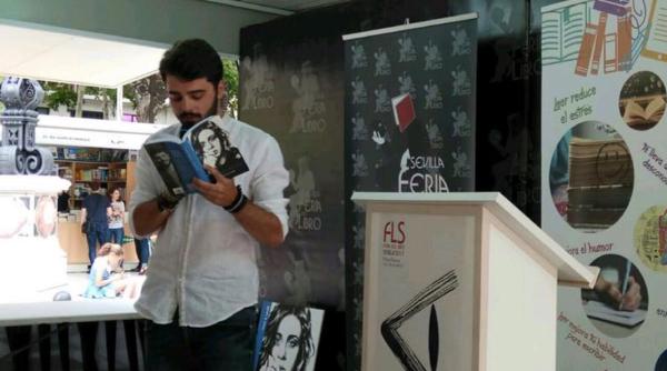 Românul Mihai Gane, cel mai citit poet din Spania, o piață de carte care a crescut spectaculos în pandemie