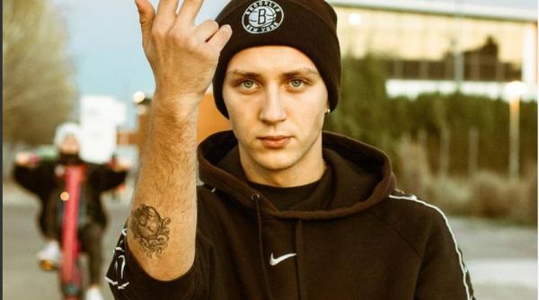 Ares, un tânăr artist român, revelația adolescenților din Spania (video)