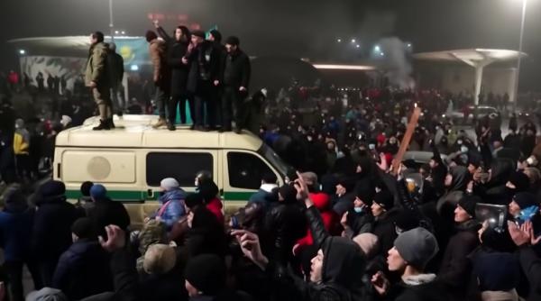 Președintele Kazahstanului spune ca la revoltele contra guvernului au participat mercenari din Afganistan