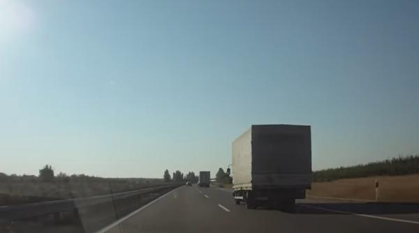 Ungaria. Români, prinși cu „marfă” de 600.000 euro cu destinația Italia. Ce le-au găsit polițiștii în camion