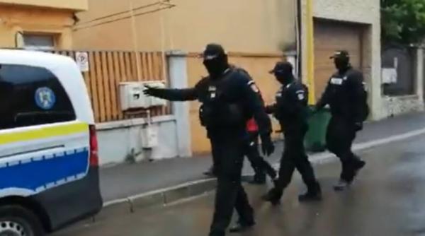 Doi mafioți ai clanului Camorra, arestați în România: Vor fi predați statului italian