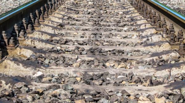 Austria. Un tată și fetița sa de 6 ani, loviți mortal de un tren. Pasagerii, evacuați