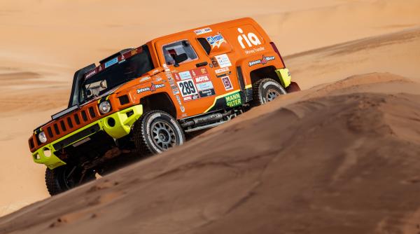 Raliul Dakar 2022: Cele două echipaje româneşti, în top 60 înaintea ultimei etape