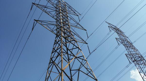 ANAF a luat în vizor producătorii de energie: veniturile suplimentare se impozitează cu 80%