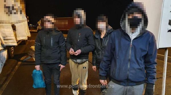 Migranţi din India şi Afganistan depistaţi la frontieră, ascunşi în automarfare