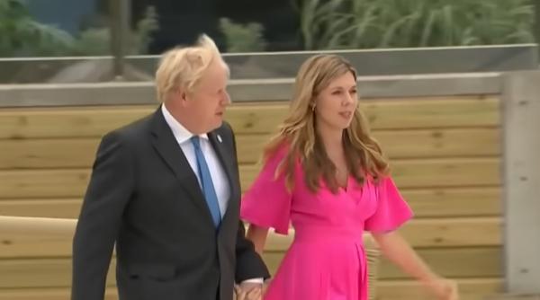 Fetița de șase săptămâni a lui Boris Johnson, infectată „destul de rău” cu COVID