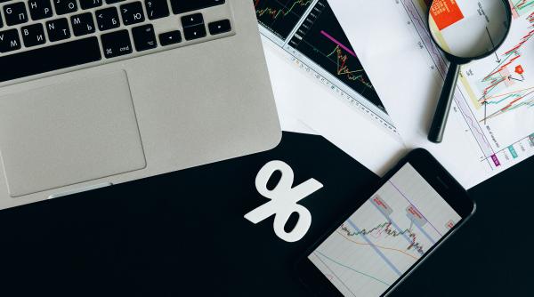 Costul pandemiei COVID, uluitor. FMI: Ar putea depăşi 12.500 miliarde de dolari până în 2024