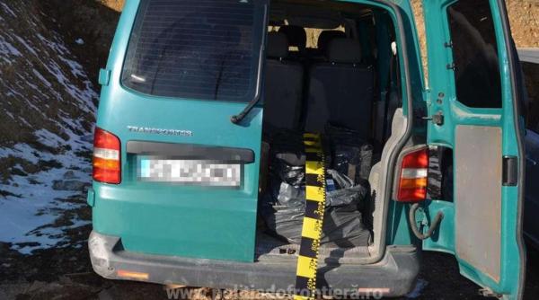 Captură impresionantă de țigări de contrabandă. Grup infracţional organizat, destructurat de polițiștii de frontieră