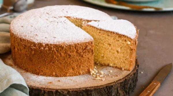 Pandișpan italian. Un desert delicios din trei ingrediente. Pufos, umed și gustos