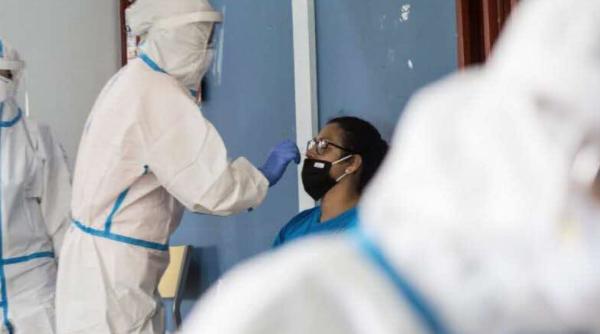 Franţa. Peste o jumătate de milion de infectări COVID, înregistrate într-o singură zi. Restricții pentru persoanele nevaccinate