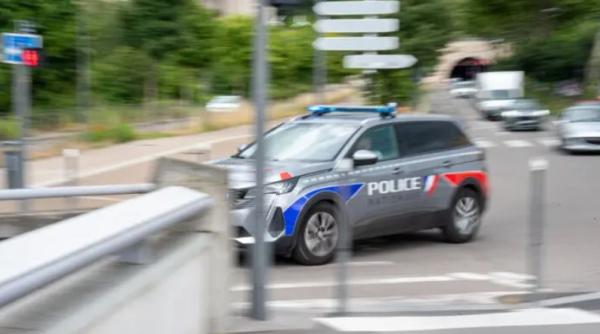 Franța. Un român și-a stropit fosta iubită cu spirt și i-a dat foc. Atacatorul nu a acceptat despărțirea și s-a răzbunat