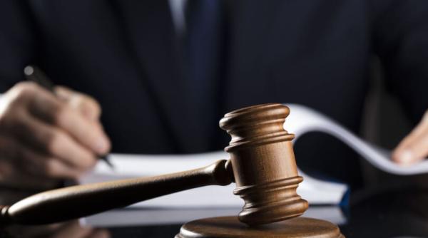 Austria. Român, condamnat, după ce a golit cutiile milei din mai multe biserici: „Am vrut să-i cumpăr fiicei mele ceva de Crăciun” 