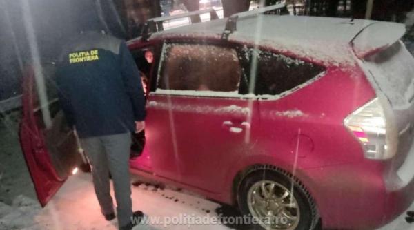 Autoturism Toyota Prius, furat din Germania, reţinut în vama Albița 