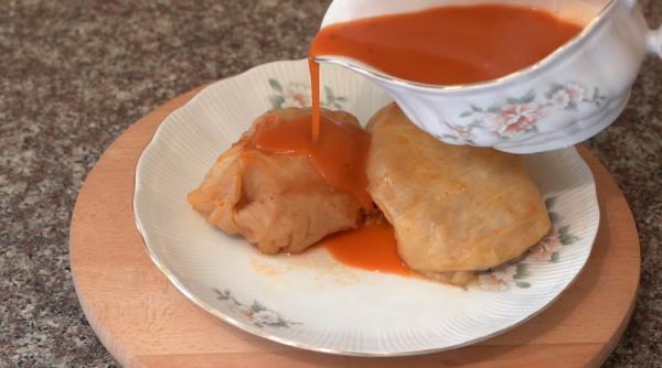 Golabki, varianta poloneză a sarmalelor. Rețeta foarte simplă a gospodinelor și trucuri ca să îți iasă preparatul perfect!