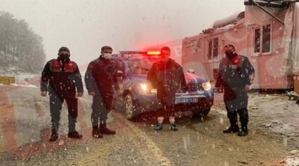 Turcia. Ciclistul român, Tudor Ghițoc, salvat de jandarmi, după ce a rămas înzăpezit în timpul unui antrenament