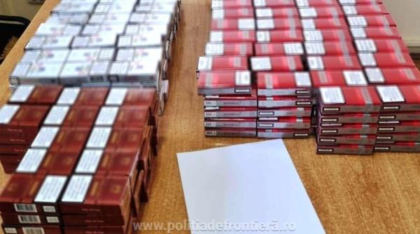 Bagajele unui român septuagenar, verificate de polițiștii de frontieră. Bărbatul, dat jos din automobil și interogat