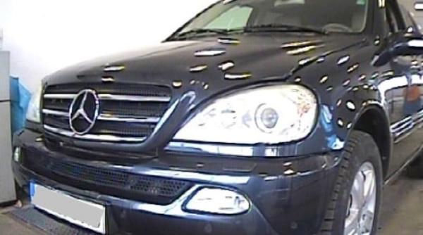 Cum a încercat un şofer român, la volanul unui Mercedes, să înșele vigilența inspectorilor de la RAR