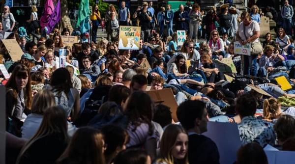 Sindicaliștii, scoși din politică. Nu vor mai putea fi membri ai partidelor politice 