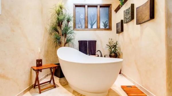 Cum să cureţi rapid o cadă îngălbenită și pătată, cu două ingrediente din bucătărie. Va arăta ca nouă 