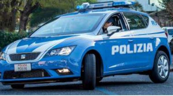 Italia. O româncă a făcut prăpăd într-un supermarket: Și-a burdușit geanta cu adeziv pentru proteze dentare