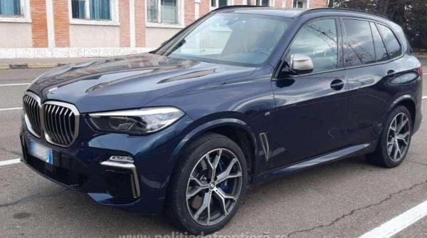 Autoturism de lux, căutat de autorităţile din Italia, descoperit în vama Albița. Șoferul a rămas pieton