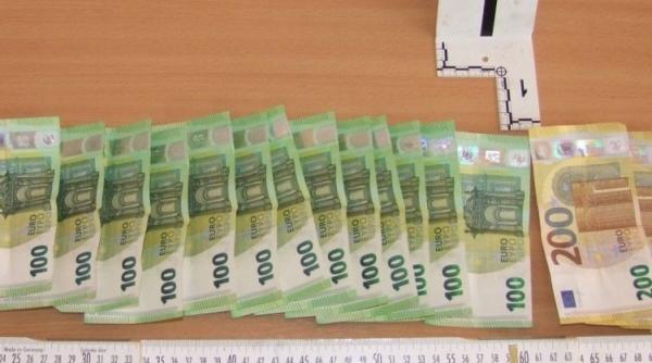 Ungaria. O aventură de o noapte l-a costat pe un român aproape 3.000 de euro, după ce fratele femeii a venit și el la întâlnire