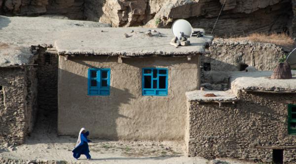 Un bărbat şi o femeie au fost ucişi cu pietre în Afganistan. Cei doi ar fi avut "relaţii ilegale"