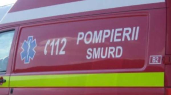 Fetiță româncă, de doi ani, rănită. Mașina, condusă de mama sa, lovită de o roată desprinsă de la o autoutilitară