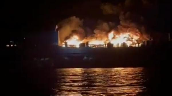 Mărturiile românilor de pe feribotul care a luat foc în Grecia: „Iniţial am zis că e un exerciţiu. Sunt şi şoferi de TIR care făceau curse”