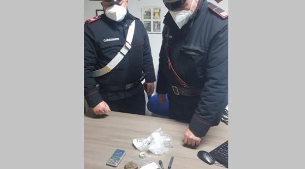 Italia. Româncă, trafic de droguri cu un senegalez, salvat de pe mare: "Nu sunt un om rău, sunt bun"