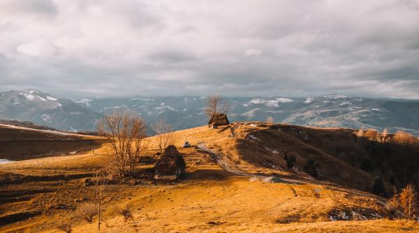 Satul românesc, revigorat prin agroturism. Carmen Avram: "Avem peisaje care bat multe dintre țările Europei"