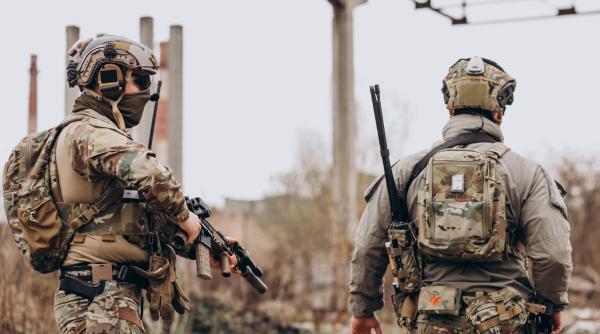 Statele Unite trimit încă 7.000 de militari în Europa de Est, inclusiv în România