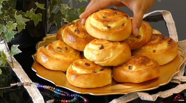 Cuiburi cu brânză dulce și pufoasă. Un desert tradițional al copilăriei de odinioară