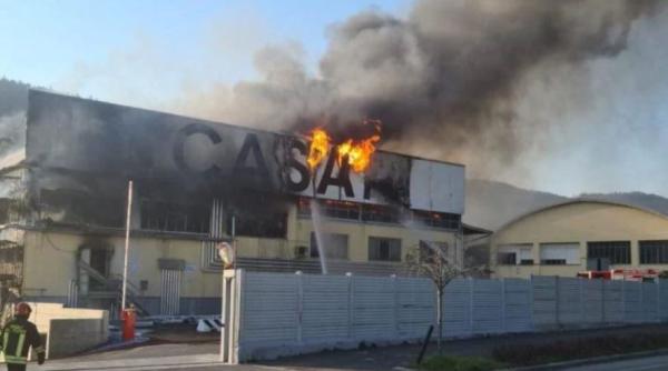 Italia. Explozie la periferia Veronei. Un muncitor la fabrica de vopsele a murit. Primar: Țineți geamurile închise