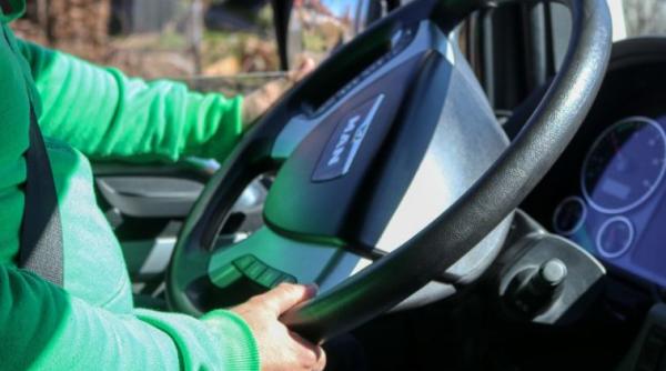 Austria. Un șofer român de camion s-a bătut cu doi polițiști, după ce a fost tras pe dreapta 