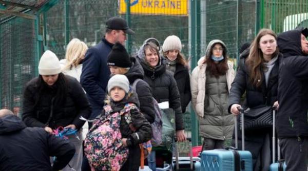 Înaltul Comisar ONU pentru Refugiaţi: „Putem oferi suport României şi poporului român care primesc oameni din Ucraina”