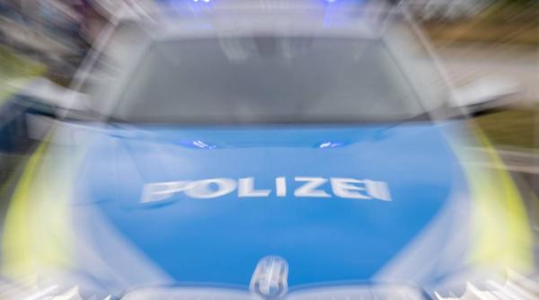 Germania. Un șofer român a fugit de la locul accidentului provocat, însă a adormit la volan în mijlocul drumului