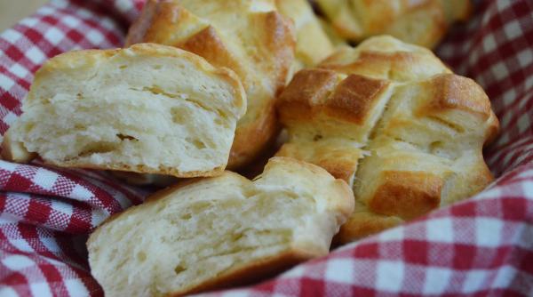 Renunță la pâinea din comerț! Scones, cele mai savuroase chifle britanice. Ușor de preparat, iar gustul e peste așteptări