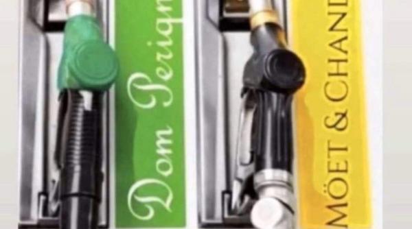 Cele mai bune glume, după cozile kilometrice de la benzinării - FOTO