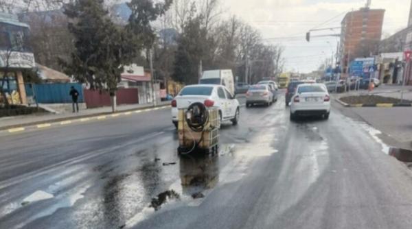 Un român s-a răsturnat pe șosea cu 1000 de litri de motorină abia cumpărați 