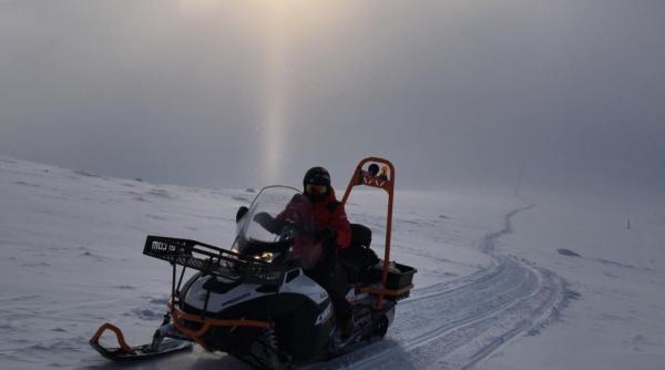 Familie de români cu un minor, blocată la minus 22 de grade pe munte, din cauza unei aplicații 