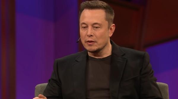 Elon Musk spune că îl poate bate pe Putin doar cu mâna stângă: „Și nici nu sunt stângaci”. Miliardarul și-a schimbat numele în Elona