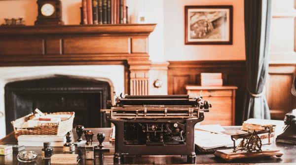 Cum să scapi de „mirosul de bătrânețe“ dintr-o locuință: Trucuri simple, care te salvează în multe situații