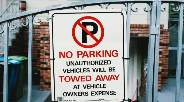 Italia. Unui român i-a fost sechestrată mașina de poliția locală italină după ce a parcat ilegal