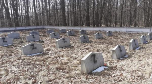 Rusia deschide o anchetă în România: Mai multe morminte ale soldaților sovietici au fost profanate