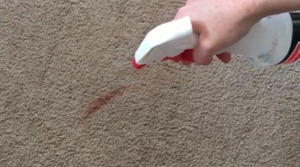 Cum să îndepărtezi petele de vopsea de păr de pe covor? Cu acest truc nu vei dat greș niciodată   