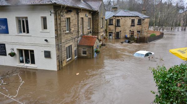 Pericol de viituri. Cod galben de inundaţii pe râuri din 16 județe