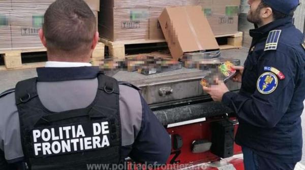 TIR, încărcat cu zeci de tone de tutun pentru narghilea, de aproape 3 milioane euro, oprit la în vama Nădlac