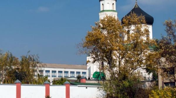 Mănăstire din Lugansk, în care se aflau mai mulți călugări, distrusă de ocupanții ruși